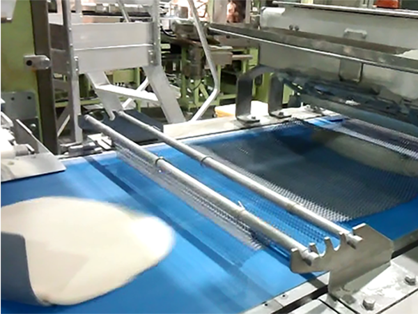 Bread dough transport　MX933BL